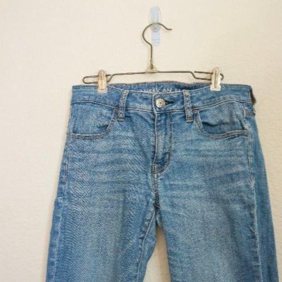 American Eagle medium wash jean jeggings - Picture 2 of 9